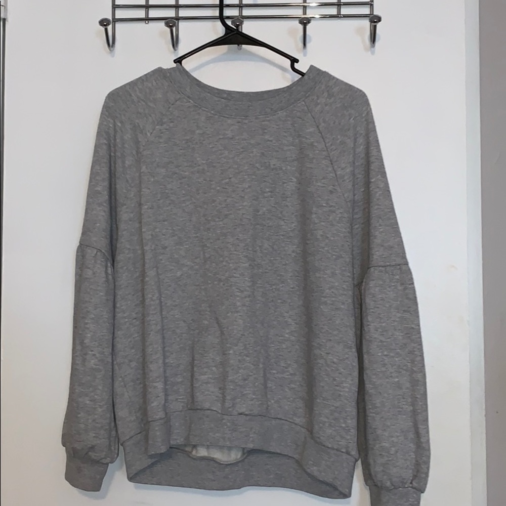 Gray balloon sleeve sweatshirt